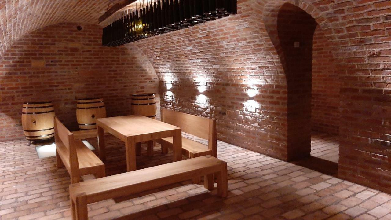 Penzion Čáp Mikulov Exterior foto