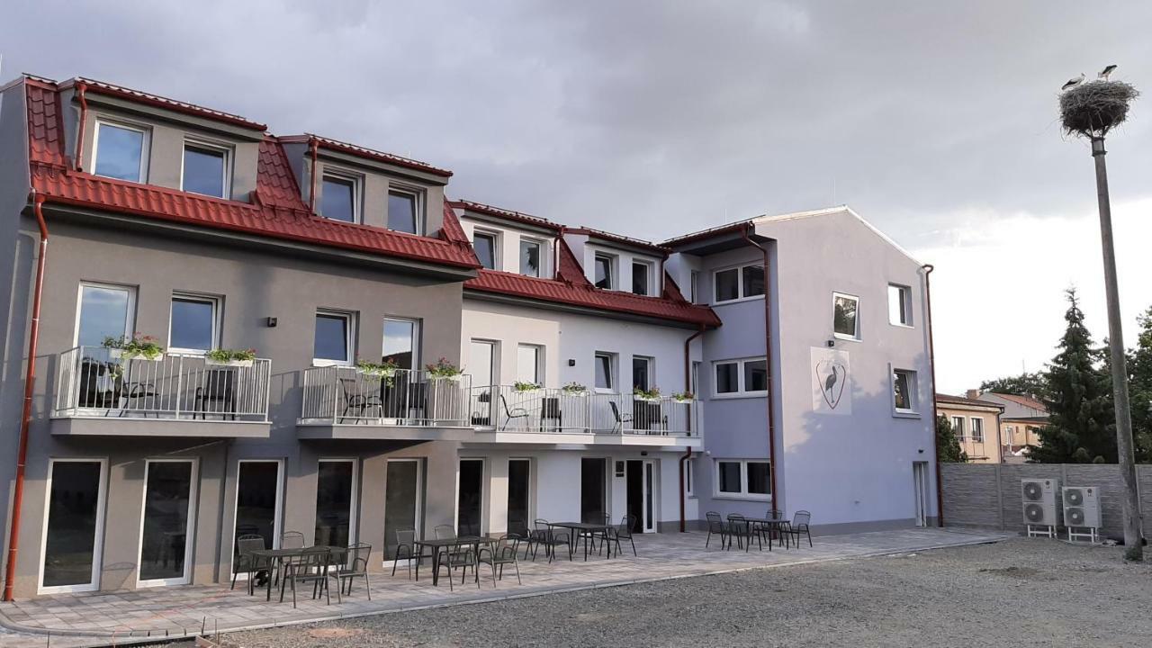 Penzion Čáp Mikulov Exterior foto